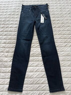 Liverpool Del Ray Gia Slider Dark Wash Skinny Jeans in Deep Blue
